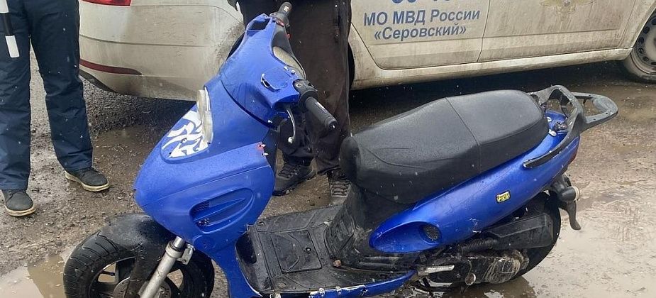 ГАИ Серова поймала бесправника на скутере в поселке Энергетиков