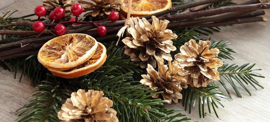 Адвент-календарь: день четвертый - украшаем квартиру