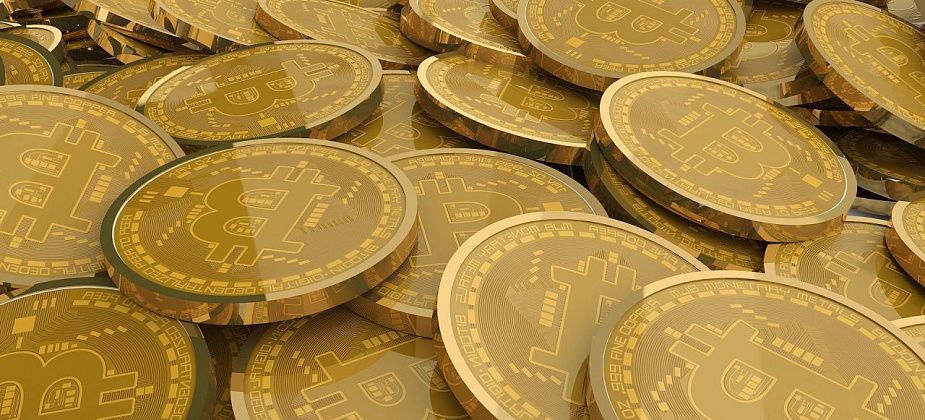 Жителей Свердловской области обвиняют в отмывании через биткоины дохода от продажи наркотиков