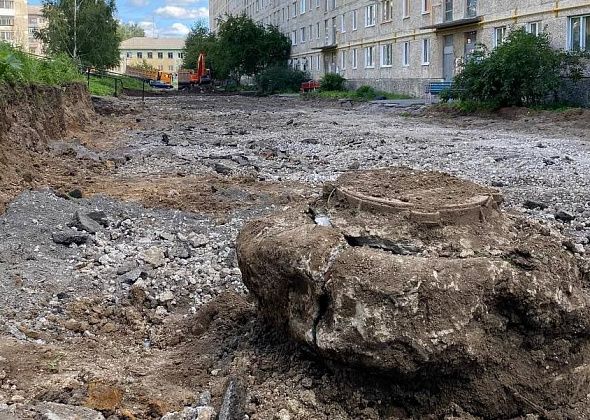 В Серове началась реконструкция двора дома по улице Кирова. На работы потратят больше 14 миллионов рублей