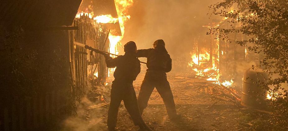 В Красноглинном горели бани