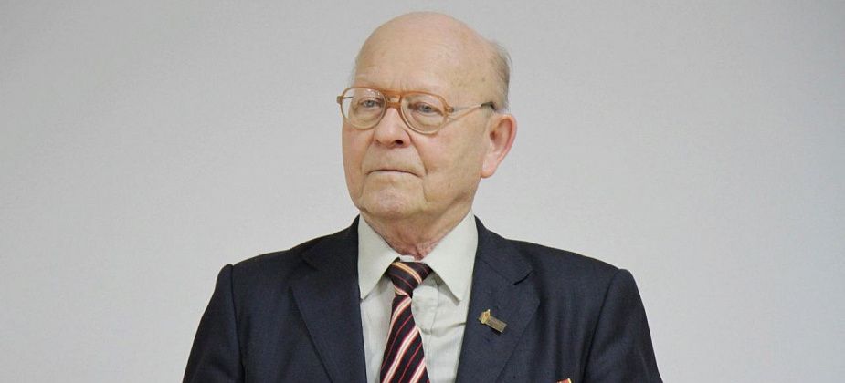 Скончался Почетный гражданин Серова Анатолий Антонов