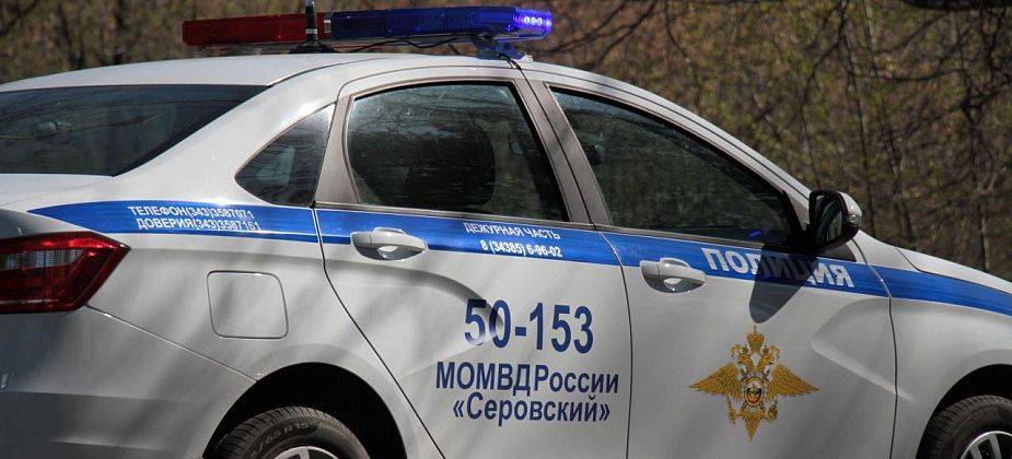 В Красноярке несовершеннолетний водитель катал на машине непристегнутых пассажиров