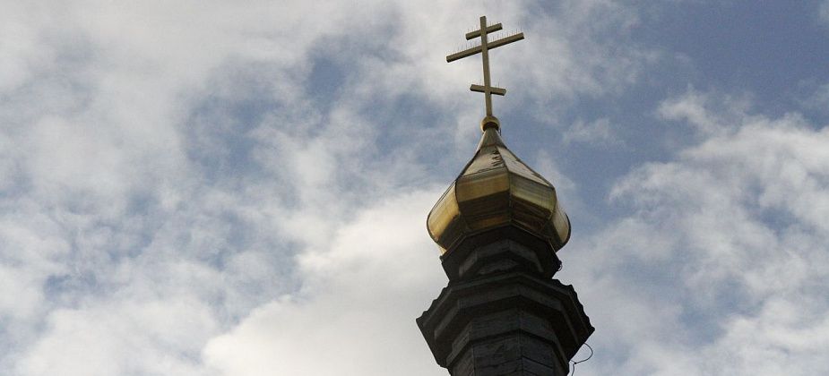 Во время экскурсии по храму сосьвинским школьникам показали, как нужно молиться