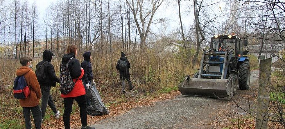 В Серове дети могут устроиться библиотекарями, уборщиками и курьерами
