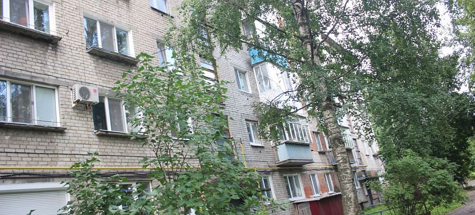 Власти Серова проведут общественные обсуждения схемы земельного участка аварийного дома по Каляева