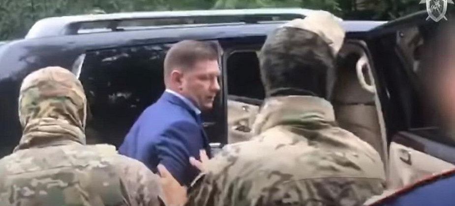 Губернатора Хабаровского края Сергея Фургала задержали по подозрению в организации убийств