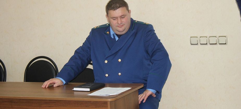 Невывоз мусора, невыплата зарплаты... На это сосьвинцы пожаловались Серовскому городскому прокурору