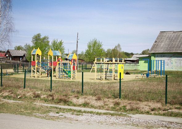 В Красноярке отремонтируют детскую площадку у библиотеки