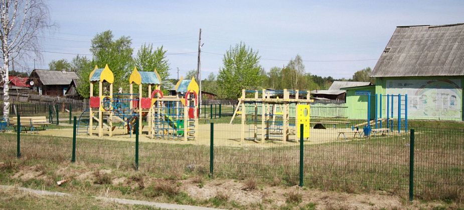 В Красноярке отремонтируют детскую площадку у библиотеки