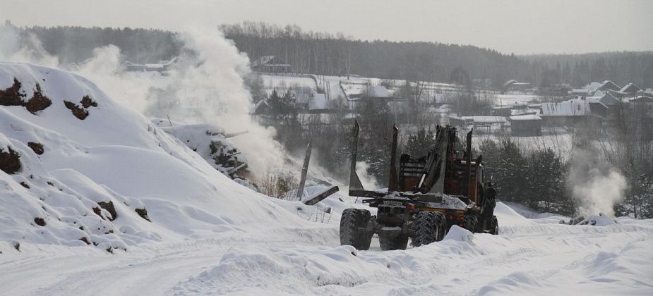 Глава Серова прокомментировал ситуацию с тлеющим отвалом опила в Красноглинном