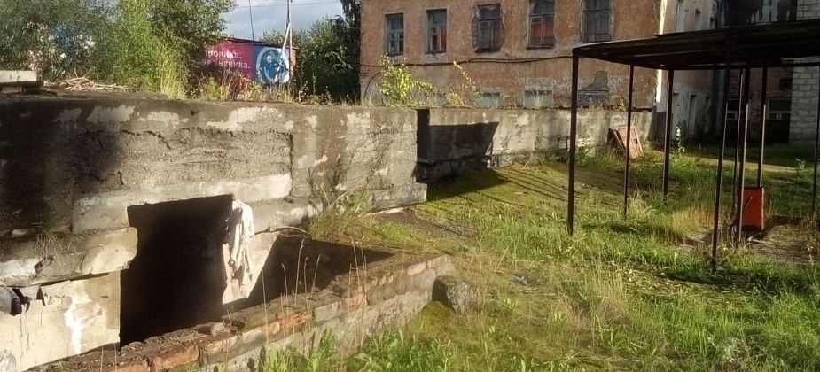 В Серове снесут недостроенное здание возле металлургического техникума