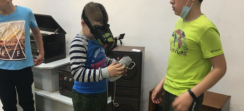 На "Ночи музеев" в Серове читали пьесу "Медбрат" и смотрели "Гаджеты прошлого века"