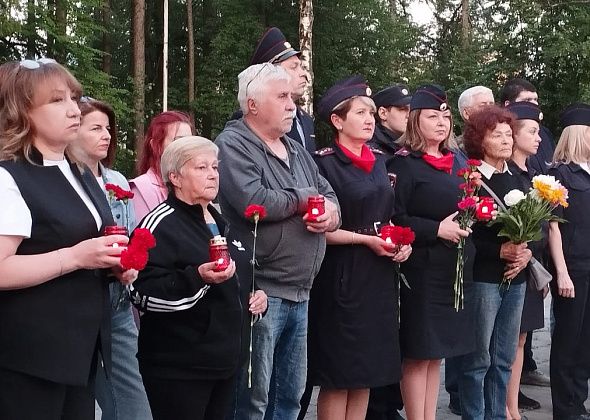 Полиция Серова приняла участие в акции «Свеча памяти»