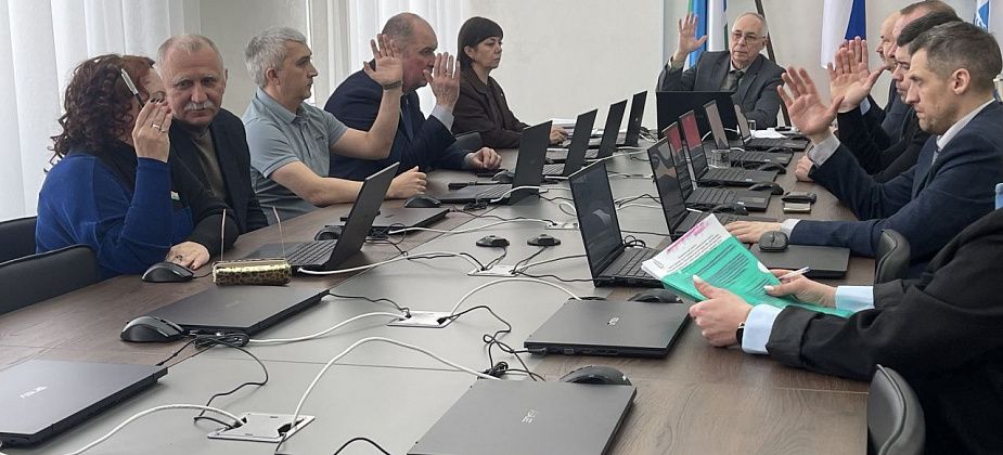 “В связи с увеличением объема работы” и.о. главы Серова установят доплату