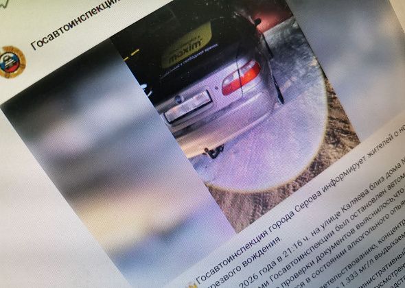 В Серове остановили пьяного водителя за рулем автомобиля с наклейками такси