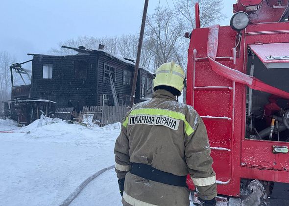 В Филькино горел жилой дом, в Серове - склады, учебный автомобиль и барак