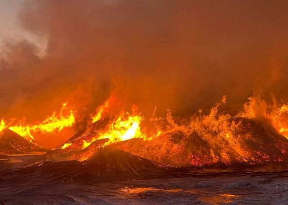 На 2-й Молочной горел горбыль на площади 100 квадратных метров