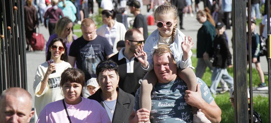 «Сила единства» и «75 добрых дел». Вторая смена юных серовчан заехала на отдых в «Веселый бор»