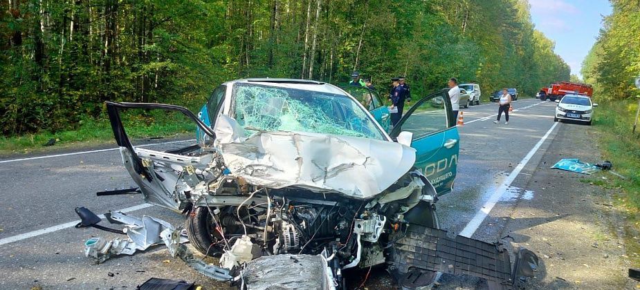 Шесть человек пострадало в ДТП на автодороге "Серов-Сосьва-Гари"