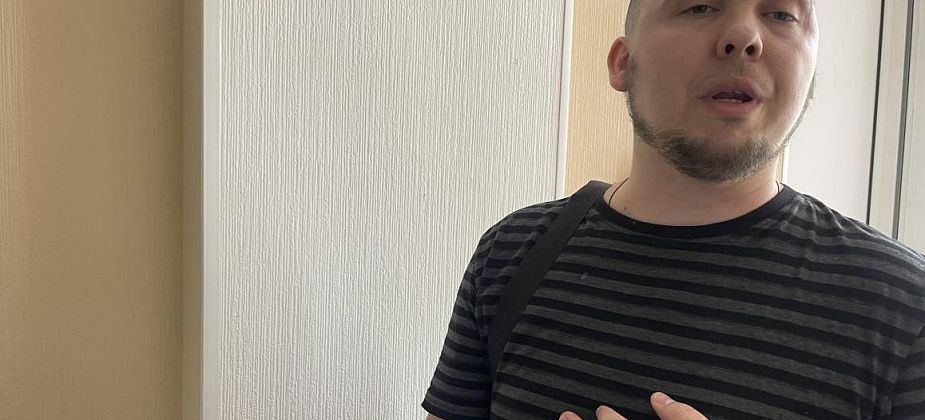 “Помощи от них не дождешься”. Серовчанин отозвался о приеме в мэрии, на котором был из-за состояния дома