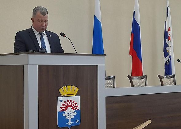 Глава Серова ответил депутатам Думы на вопросы о недостроенных и проблемных объектах