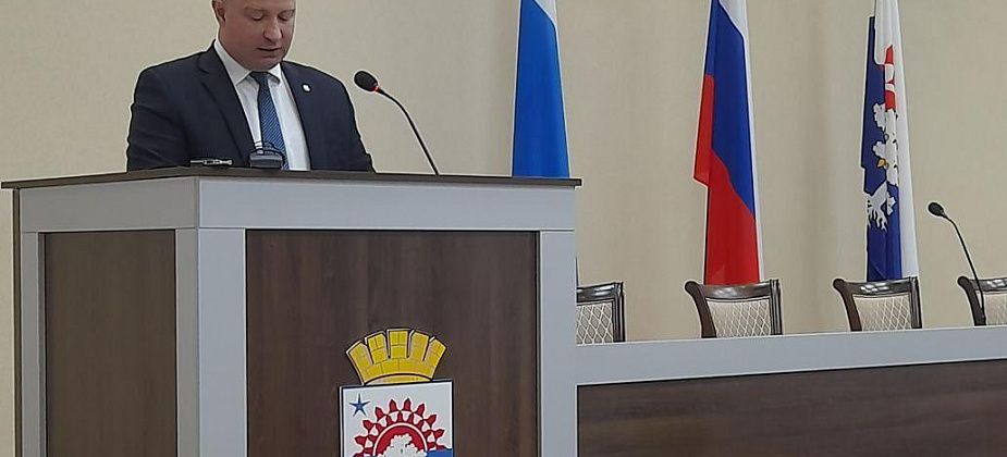 Глава Серова ответил депутатам Думы на вопросы о недостроенных и проблемных объектах