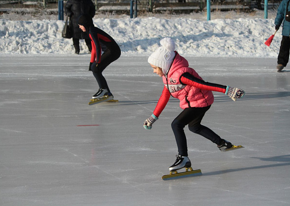 В выходные в Серове откроется сезон катания на коньках и лыжах