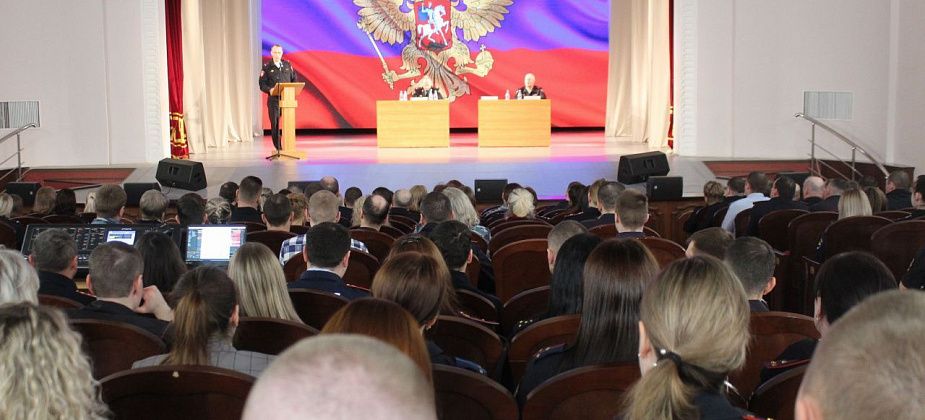 Замначальника свердловского главка МВД встретился с личным составом ОВД Серова, Сосьвы и Гарей