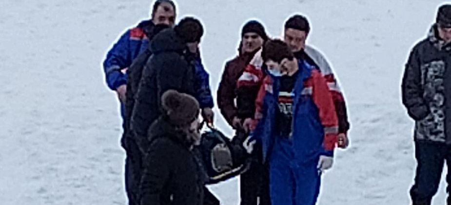 В выходные на Крутом логу травмировалась отдыхающая, которая скатилась с горки на "бублике"