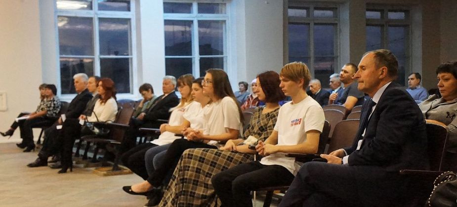 Серовские единороссы плохо платят партийные взносы