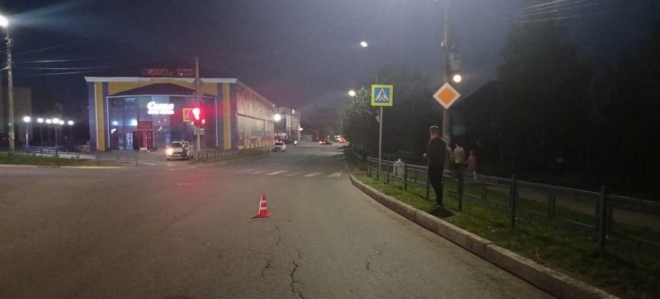 Серовчанка на самокате столкнулась с иномаркой и попала в больницу