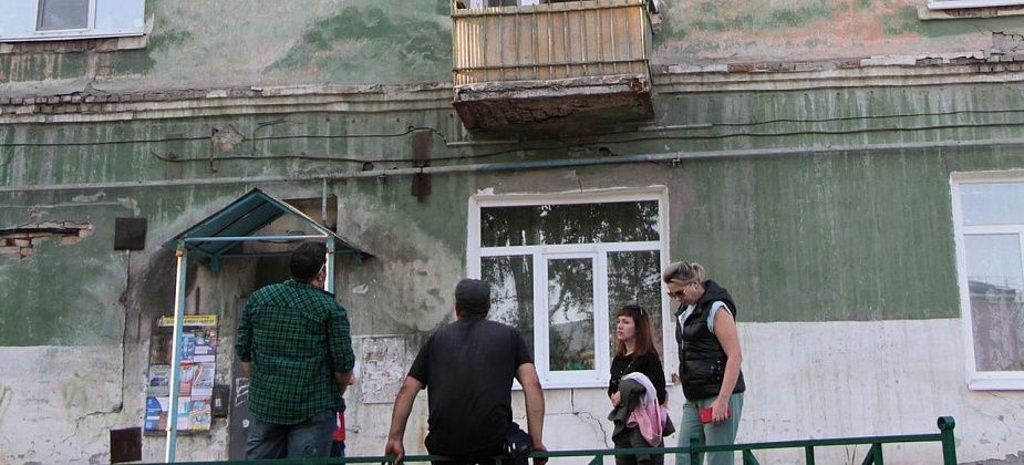 Мэрия Серова признала дом №2 по улице Февральской революции аварийным и подлежащим сносу
