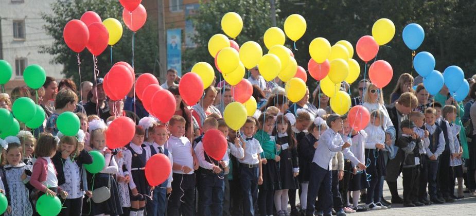 Посвящение в первоклассники пройдет в Серове. Праздник планируют провести на Преображенской площади