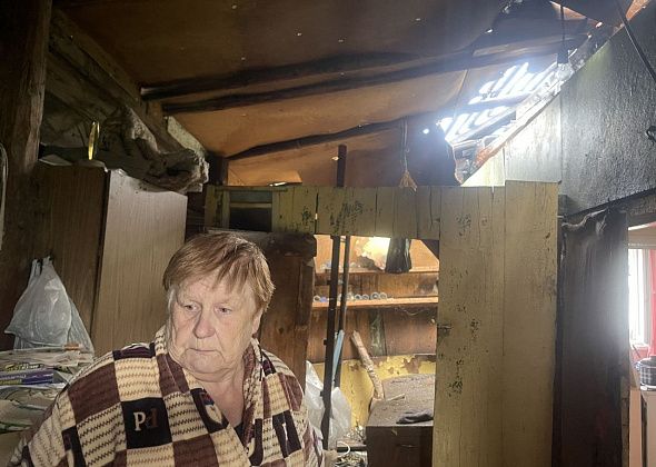 “Не сгорела совсем и ладно”. В доме серовчанки произошел пожар. На выручку пришли соседи-автослесари
