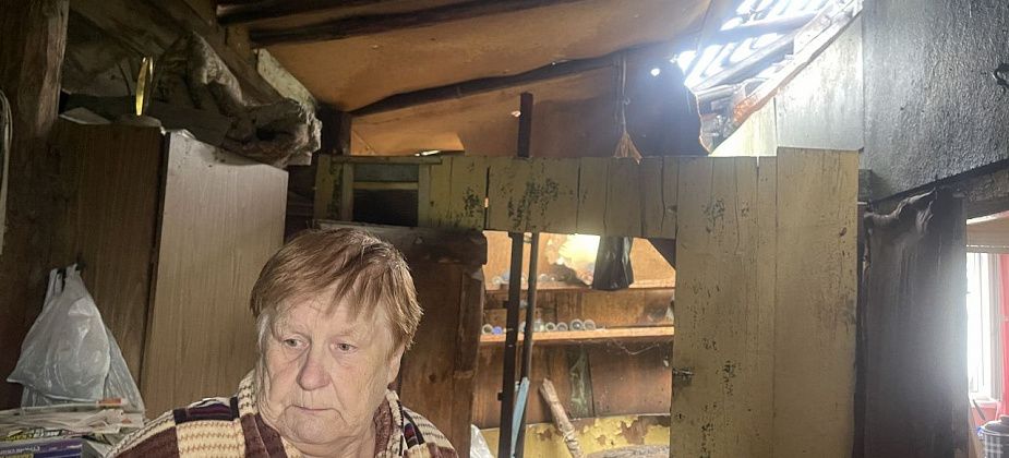 “Не сгорела совсем и ладно”. В доме серовчанки произошел пожар. На выручку пришли соседи-автослесари