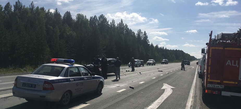 На трассе под Серовом, в районе поворота к поселку Красноярка, произошло ДТП