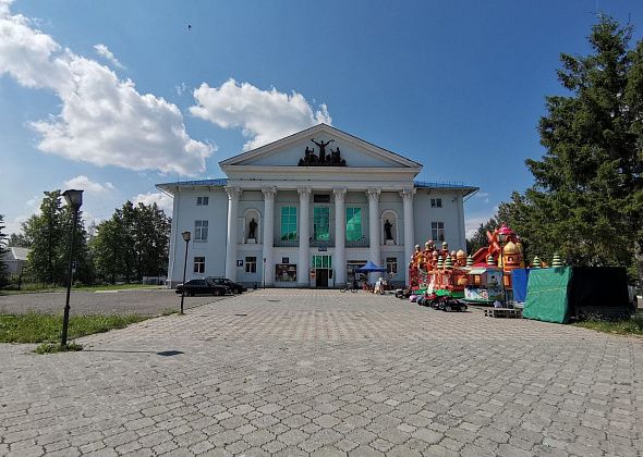 В Серове продлен прием заявок на фестиваль юмора «Точка Ю»