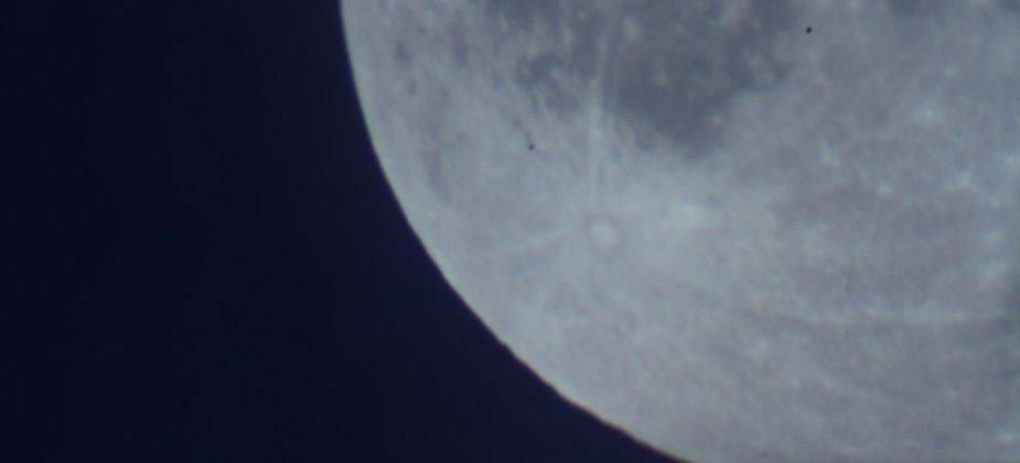 7 сентября можно будет наблюдать лунное затмение, полная фаза которого продлится более часа