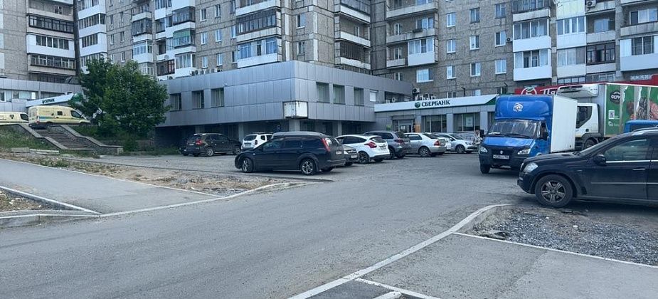 Серовчанин считает, что ширина въездов во дворы на реконструируемой улице Заславского меньше нормы