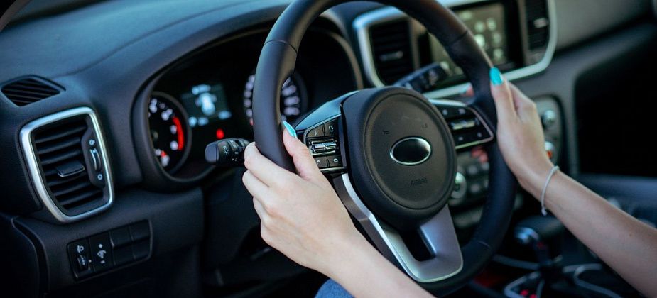 На буксир: какие машины можно тащить и как это делать правильно