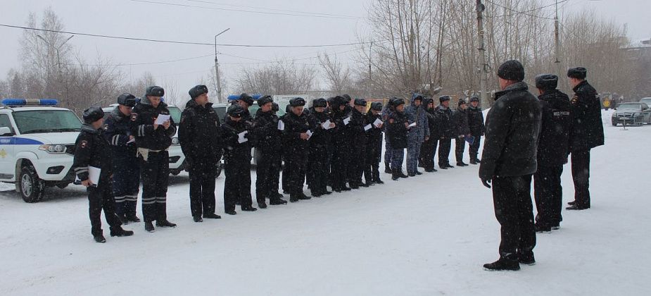 Полиция Серова провела отрытый инструктаж комплексных сил