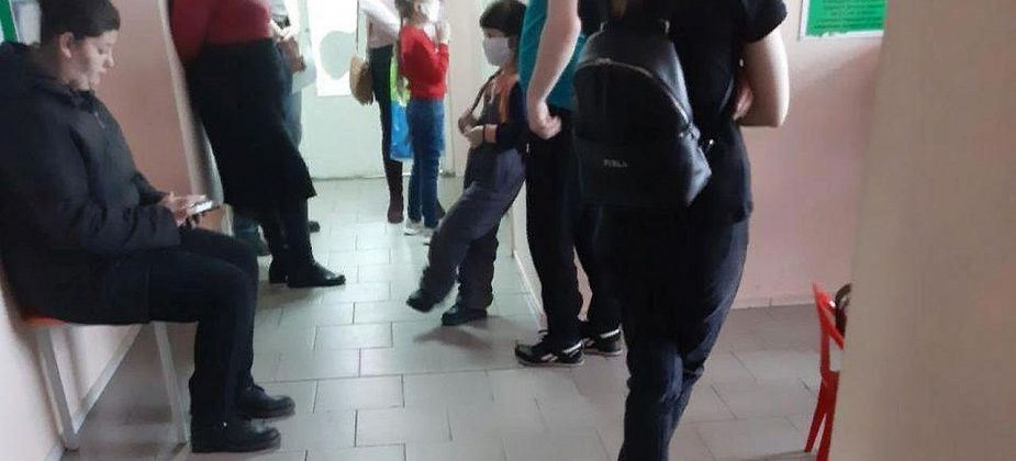 В детской поликлинике Серова прием проходит только в двух кабинетах