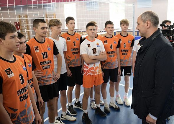 Денис Паслер открыл обновлённый стадион «Металлист» в Каменске-Уральском