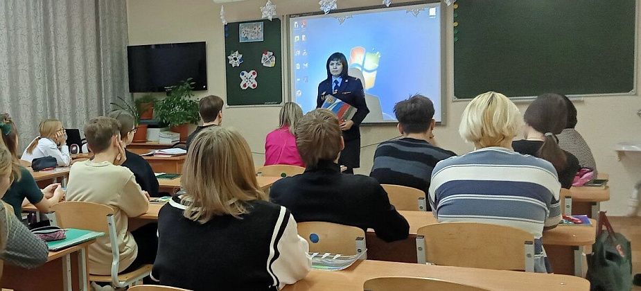 Полиция приглашает серовских школьников поступать в ВУЗы системы МВД