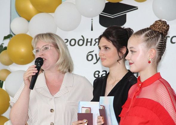 Выпускникам школы №14 вручили аттестаты