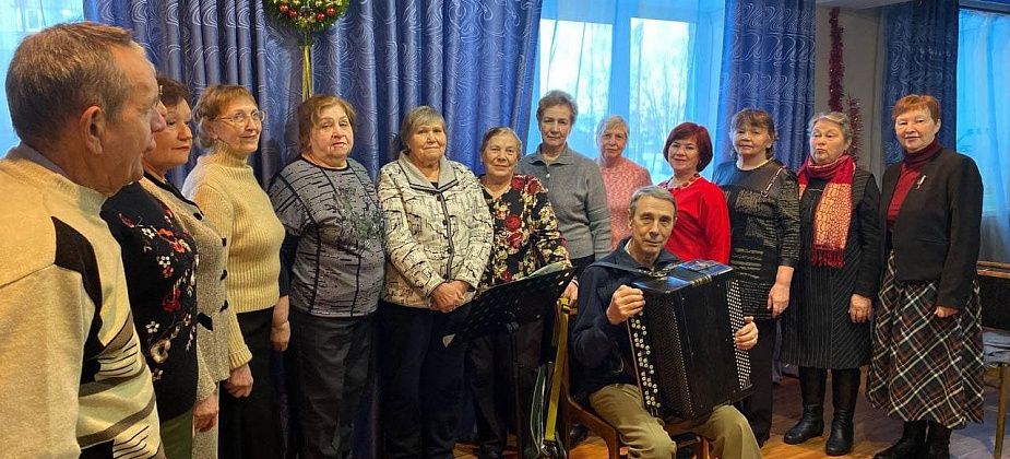 На Масленицу перед серовчанами выступит народный хор "Уралочка"