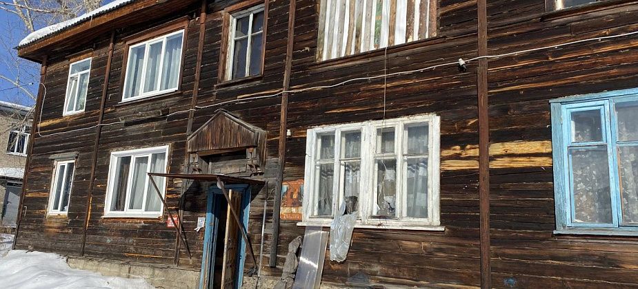 Следственный комитет возбудил уголовное дело о халатности из-за разваливающегося дома в Серове