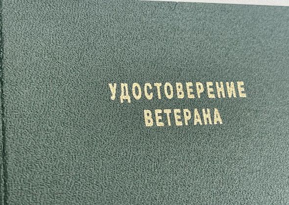 Денис Паслер подписал указы о присвоении федеральных и региональных званий «Ветеран труда»