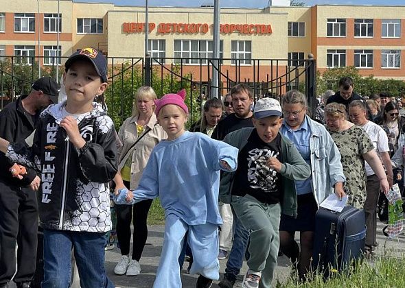На первую смену в “Веселый бор” отправились 222 юных “летописца истории”